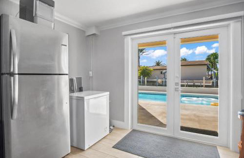 NEW!Paradise PalmsDockPoolKayaks GrillView! - Foto 38