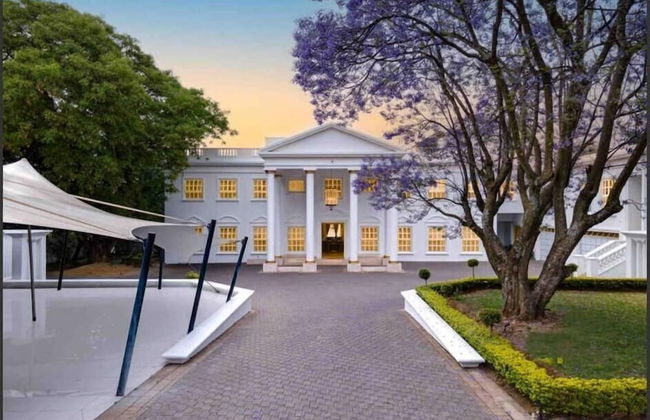 The White House in Sandton - Photo 1