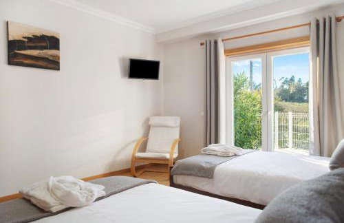 Villa Rosa com Piscina e Jacuzzi - Foto 14