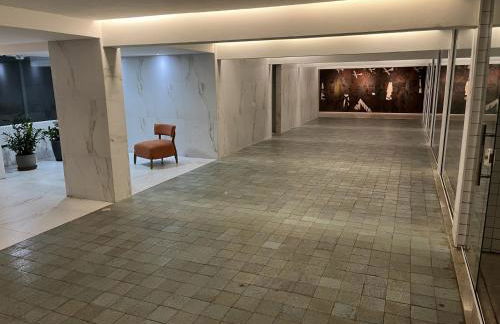 Extraordinary Seafront Apartment - Photo 22