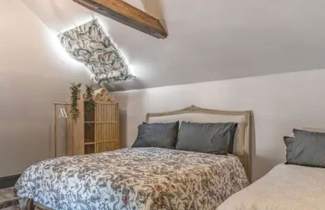 Immaculate 6-bed Ivy House - Photo 5