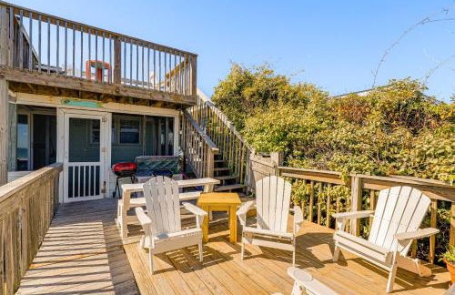 Oceanfront Gem with Rooftop Deck Steps to Sand - Foto 25