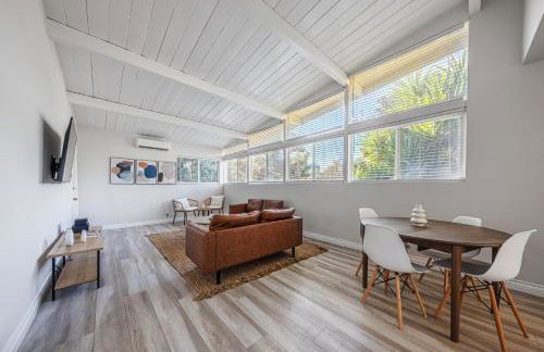 Spacious 2-Bedroom Duplex in Beverly Hills Residential Area - Foto 3