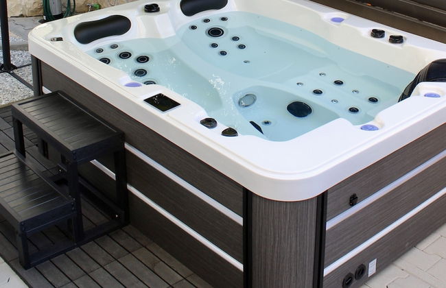 Apartments Mare B with pool - Photo 2