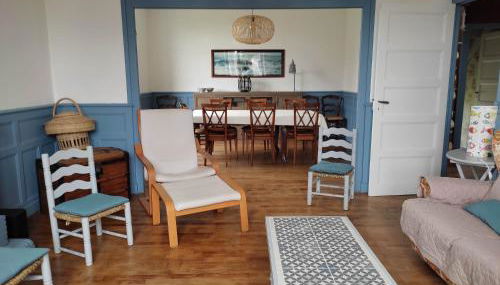 Grande maison dans un village côtier du Finistère - Photo 3