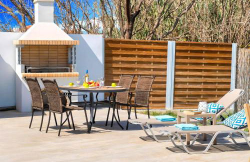 Eliomar Beachside Villa - Photo 16