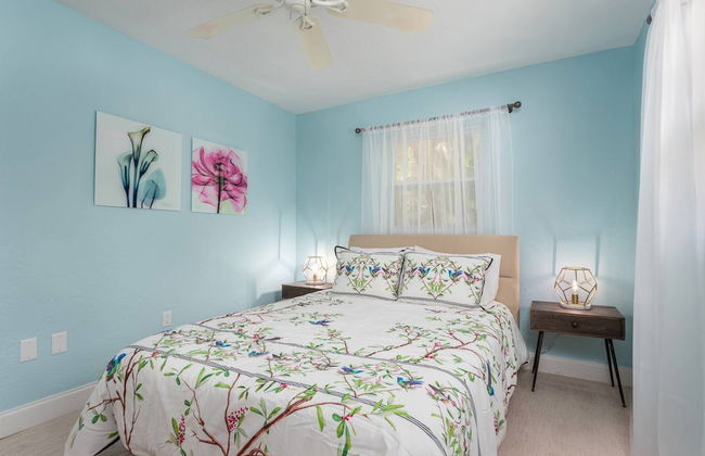 Lilac Mid-century Pool Home - Foto 31