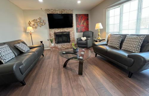 Cozy Townhome 5 Min to Airport - Foto 2