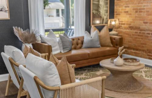 Hanford House w Hot Tub,Sauna,Bar - Photo 12