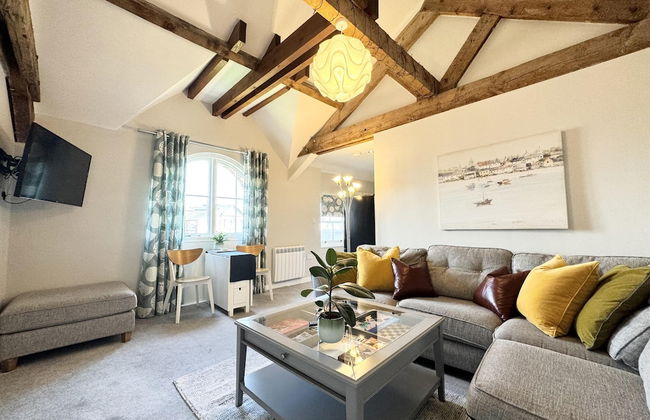 Warehouse Apartment-1 King Bed, Sleeps 2 - Foto 1