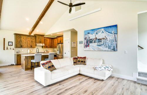 Government Camp Vacation Rental with Private Hot Tub - Foto 5