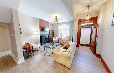 ENTIRE Big Home Close To Events - 2 Family Rooms - Kid Friendly - Private Patio & Firepit - Foto 1