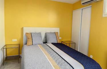 SUPERBE STUDIO HYPER CENTRE TOUT ÉQUIPÉ WIFI NETFLIX 2PERS - Foto 8