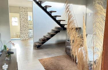 Apartamento 1 km do Centro Histórico - Foto 2