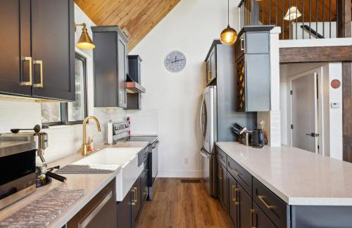 Golden Peak Cabin home - Photo 12
