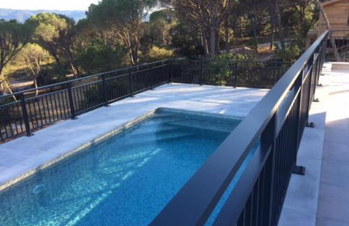 State of the Art Fixtures Villa in Vidauban with Pool - Photo 47