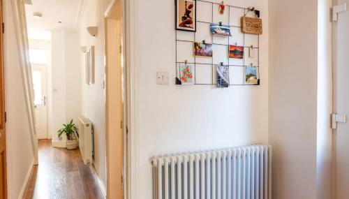 Charming Getaway - 3BR Home in the Heart of Chester - Foto 4