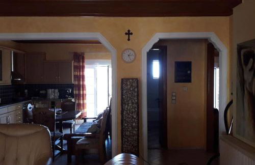 Mama Sofias House Cozy 2 Bedroom Apartment - Foto 19