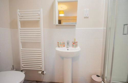 Luxe 3BR - 8 Min to Town Centre - Bradgate Park Leicester - Parking - Garden - Foto 31