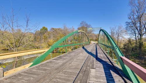 Walk to Golf Course Spacious Rough River Retreat! - Foto 3