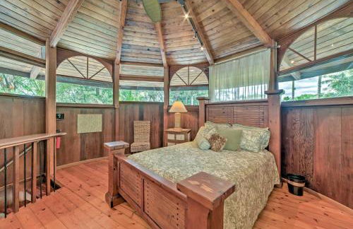 Tropical Cabana with Deck, Hot Tub and Lush Scenery! - Photo 12