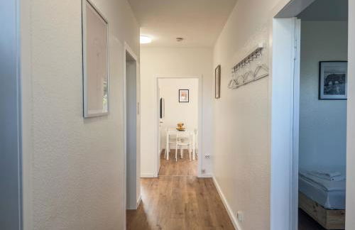 T&K Apartments - Düsseldorf - 3 room apartment with private parking 7min Fair and Airport DUS - Foto 2