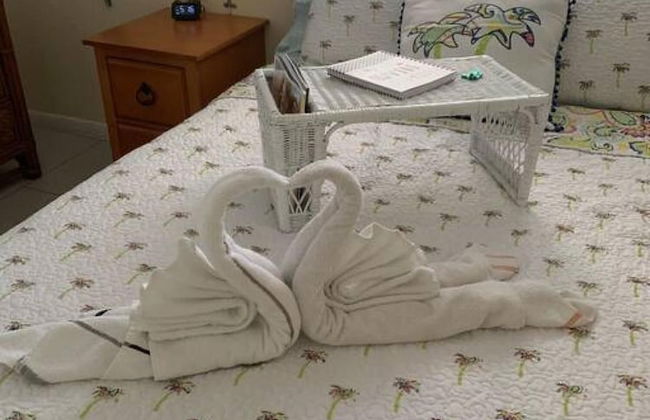 2 Bedroom Waterfront Pool Side! - Foto 10