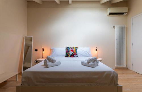 BolognaCentro 9 People Loft Private Lift and Terrace - Photo 13