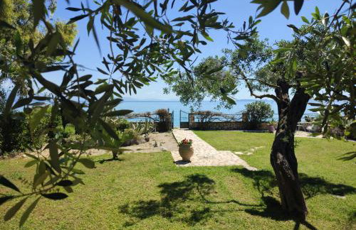 Cote Jardin Seafront Villa Direct access to the beach - Foto 9