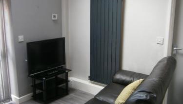 The Barn - Ilkeston - 1 Bedroom Flat, 2 Beds, Close to M1-A52 Long Eaton - Nottingham - Derby - Derbyshire - 400Mbs WiFi Free Parking! - Foto 3