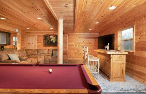 Smoke Rise Barn · Great Lake Front, Large Dock, 4bdrm, Pool Table - Foto 1