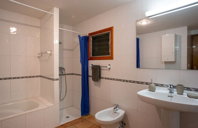 Vibranr Holiday Home in Aiguaviva With Swimming Pool - Foto 27