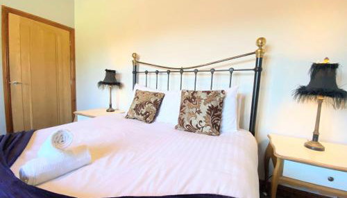 Cleish 7 With Private Hot Tub - Fife - Loch Leven - Lomond Hills - Pet Friendly - Foto 3