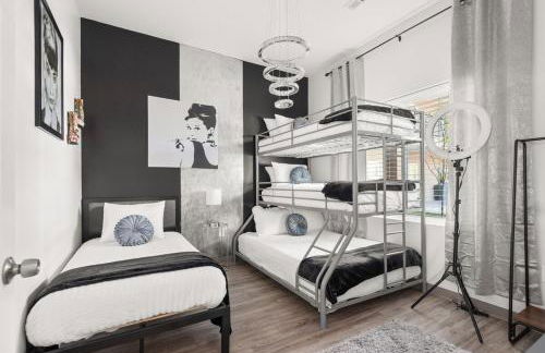 Unit 106 Stylish Condo with Free Parking and Close to Downtown - Foto 14