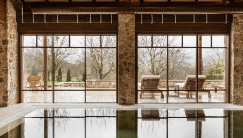 HERMEA Grand Mountain Villa & Spa , Worldwide Interior Design Award Winner - Foto 2, sunbed, Garden view