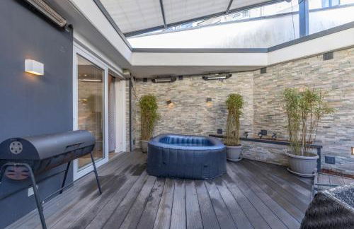 Aurion Residence - Indoor Pool, Sauna , Jacuzzi & Fitness - Foto 22