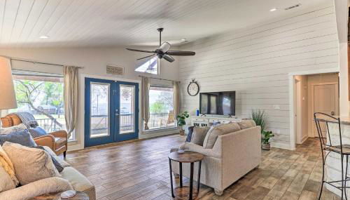 Charming Burnet Cottage with Lake View and Porch! - Foto 3