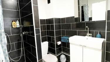 Le Studio Bleu*10' centre*Parking*Balcon - Foto 5