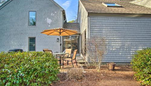 Bright, Coastal Mashpee Condo Near the Commons - Foto 2