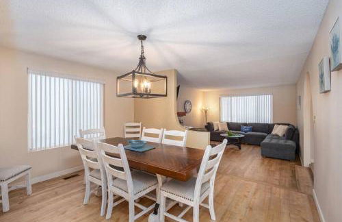 Edgewater Paradise HotTub Private Dock & Game Room - Foto 41