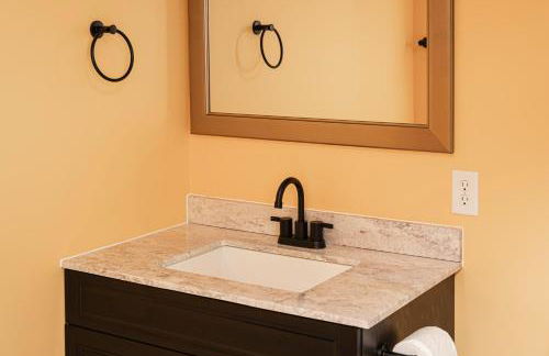 Indy Getaway - 5BR - Sleeps 16 - Arcade games - Perfect for families and groups - Foto 63