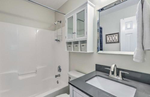 Lakefront Retreat with Deep Water and Great Views! - Foto 19