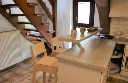 Fereinwohnnung, Ferienhaus, Bauernhaus - 2 kostelnlose Parkplätze - Wifi - schöner Innenhof - 5min bis Saarlouis Innenstadt - Foto 4