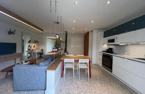 Cozy house close Brickell - Photo 11