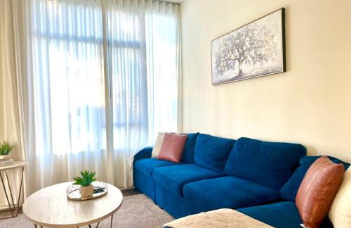 Heart of Hollywood - Walk of Fame Studio - 1bd or 2bd with View - Free parking - Balcony - Wifi - Rooftop - Gym - Upscale amenities - Foto 13