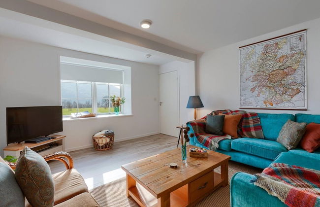 Dalveich Cottage W/hot tub & Stunning Views - Photo 21