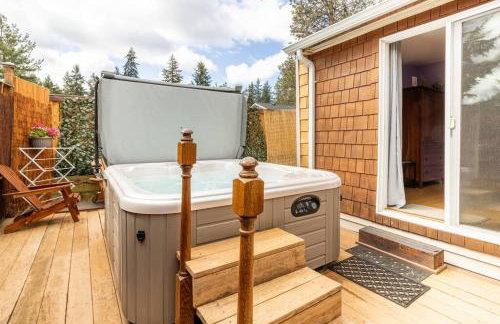 Tiny House with private Hot Tub near Seattle - Foto 13
