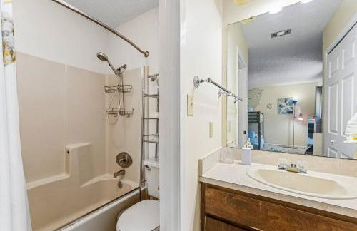 Fort WB Haven with BBQ 15 Mins to Beach - Foto 26