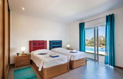 Villa Viana by Villa Plus - Photo 21