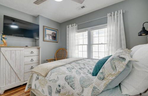 Walk to Water Coastal-Chic Home Near Myrtle Beach - Foto 21